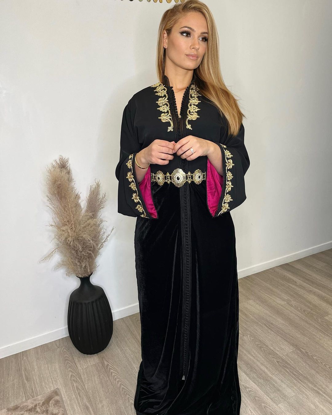 Caftan matière velours et crepe